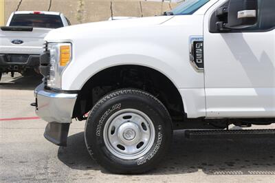 2017 Ford F-250 XL   - Photo 14 - Arlington, TX 76011