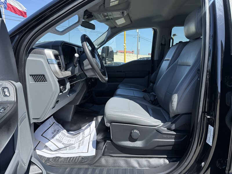 2024 Ford F-550 Super Duty - Photo 14 - Arlington, TX 76011