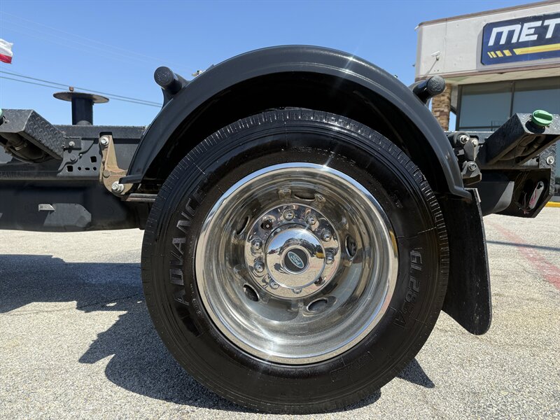2024 Ford F-550 Super Duty - Photo 10 - Arlington, TX 76011