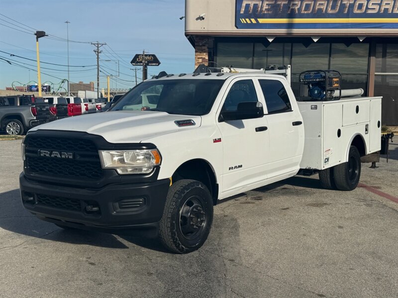 2022 RAM 3500 Tradesman - Photo 2 - Arlington, TX 76011