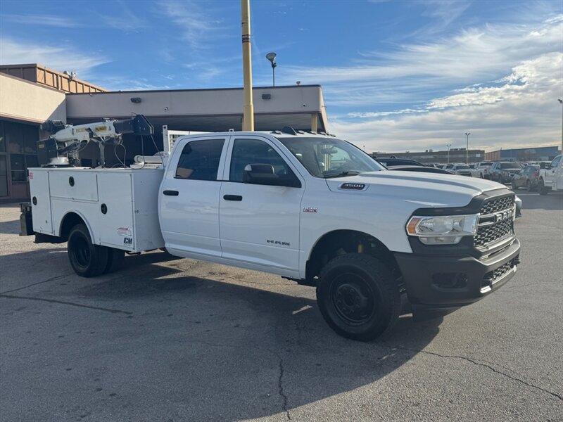 2022 RAM 3500 Tradesman - Photo 4 - Arlington, TX 76011