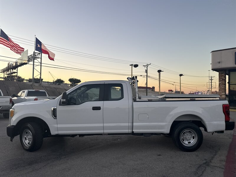 2017 Ford F-250 XL - Photo 8 - Arlington, TX 76011