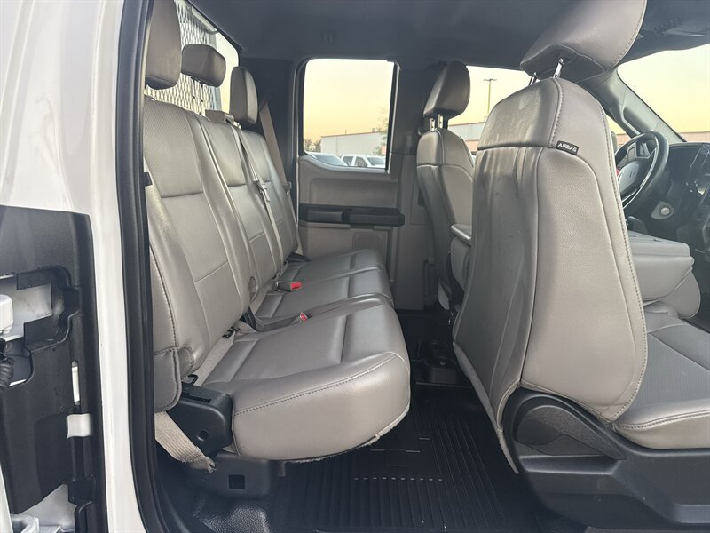 2017 Ford F-250 XL - Photo 20 - Arlington, TX 76011