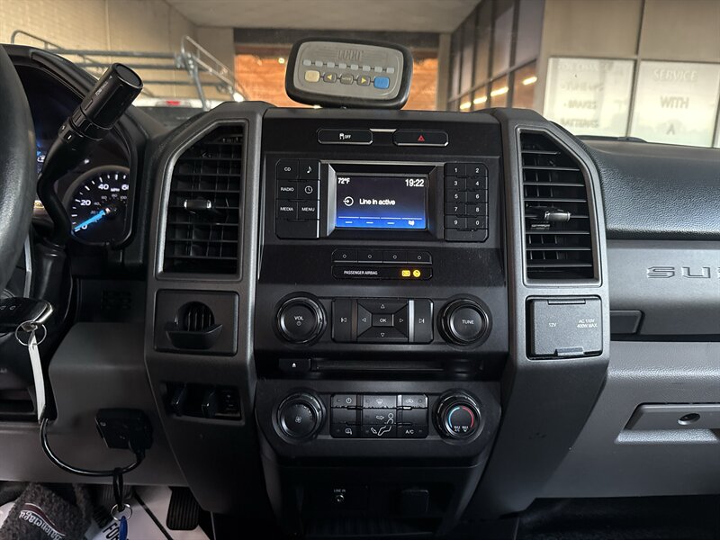 2017 Ford F-250 XL - Photo 23 - Arlington, TX 76011