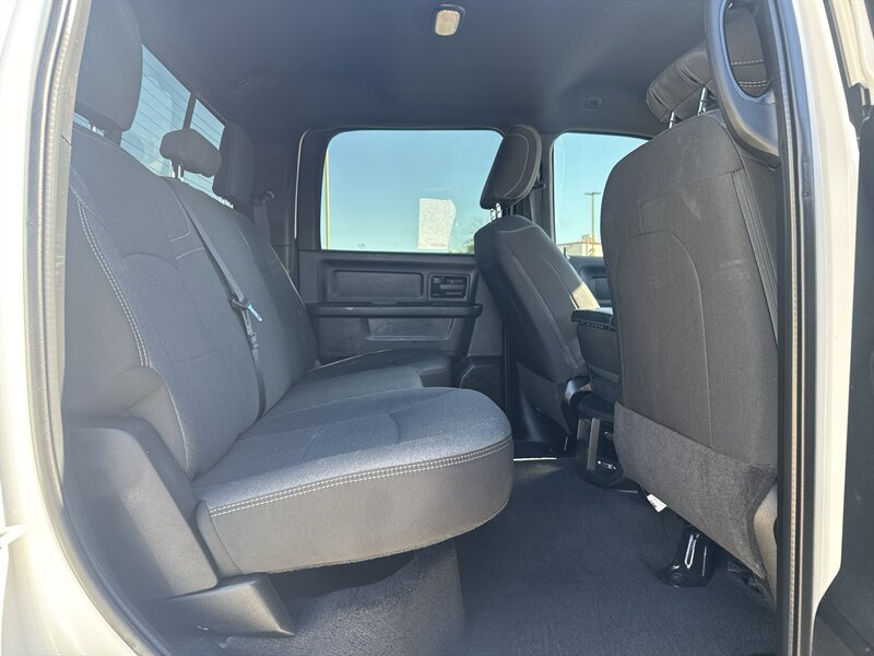 2023 RAM 2500 Tradesman   - Photo 20 - Arlington, TX 76011