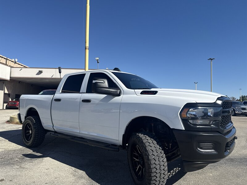 2023 RAM 2500 Tradesman   - Photo 3 - Arlington, TX 76011
