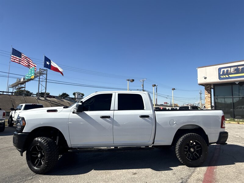 2023 RAM 2500 Tradesman   - Photo 8 - Arlington, TX 76011