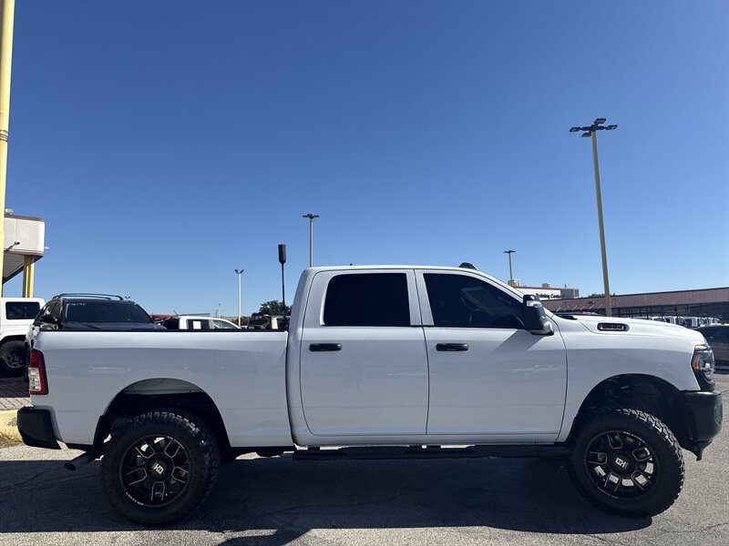 2023 RAM 2500 Tradesman   - Photo 4 - Arlington, TX 76011