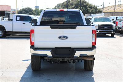 2019 Ford F-250 XL   - Photo 8 - Arlington, TX 76011