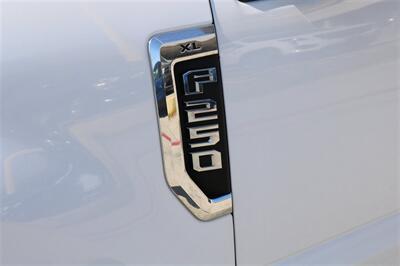 2019 Ford F-250 XL   - Photo 15 - Arlington, TX 76011