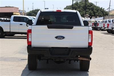 2018 Ford F-250 XL   - Photo 8 - Arlington, TX 76011