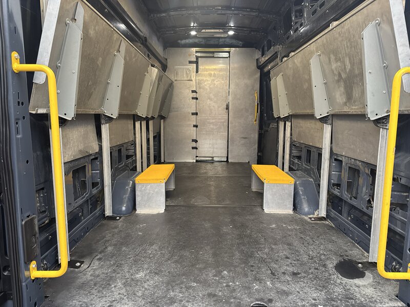 2019 Ford Transit 250 - Photo 8 - Arlington, TX 76011