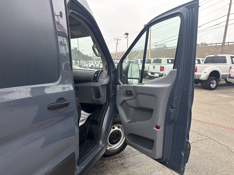 2019 Ford Transit 250 - Photo 16 - Arlington, TX 76011
