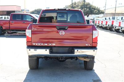 2016 Nissan Titan XD SL   - Photo 8 - Arlington, TX 76011