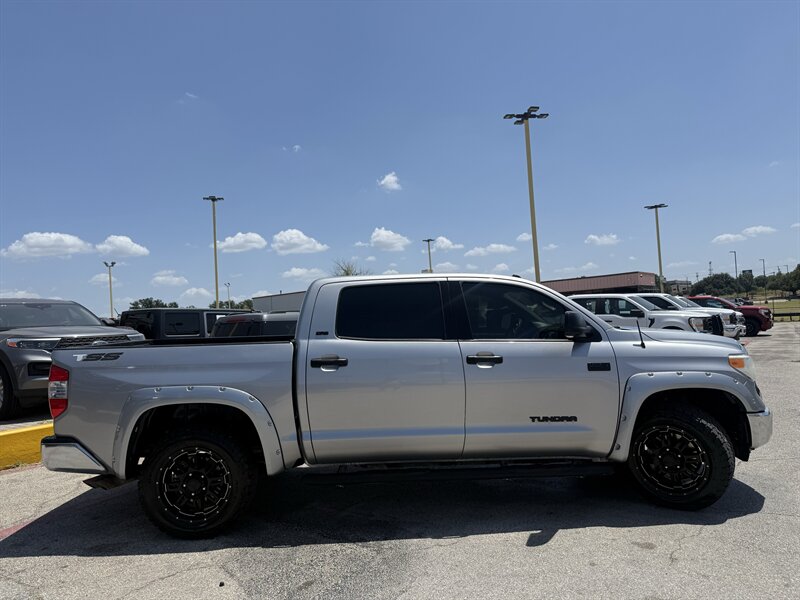 2017 Toyota Tundra SR5 - Photo 4 - Arlington, TX 76011