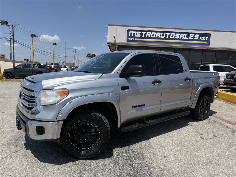 2017 Toyota Tundra SR5 - Photo 9 - Arlington, TX 76011