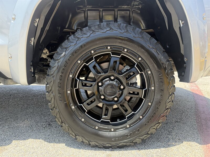 2017 Toyota Tundra SR5 - Photo 10 - Arlington, TX 76011