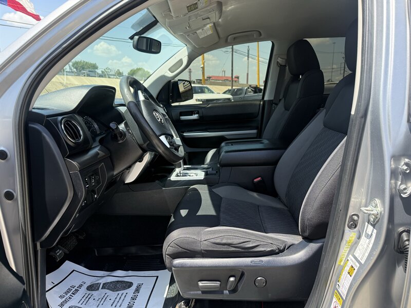 2017 Toyota Tundra SR5 - Photo 16 - Arlington, TX 76011