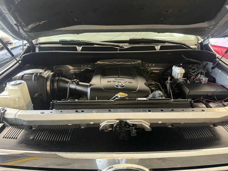 2017 Toyota Tundra SR5 - Photo 32 - Arlington, TX 76011