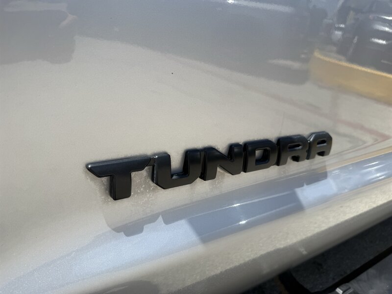 2017 Toyota Tundra SR5 - Photo 12 - Arlington, TX 76011