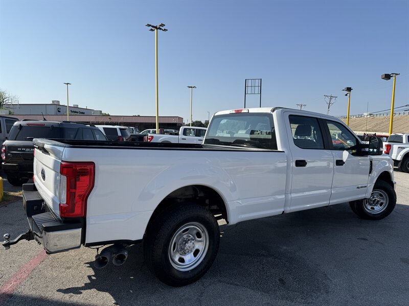 2017 Ford F-350 Super Duty XL - Photo 5 - Arlington, TX 76011