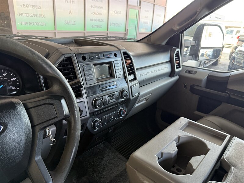 2017 Ford F-350 Super Duty XL - Photo 27 - Arlington, TX 76011
