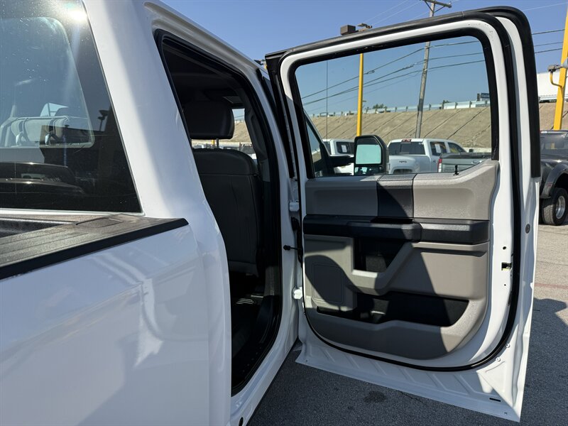 2017 Ford F-350 Super Duty XL - Photo 20 - Arlington, TX 76011