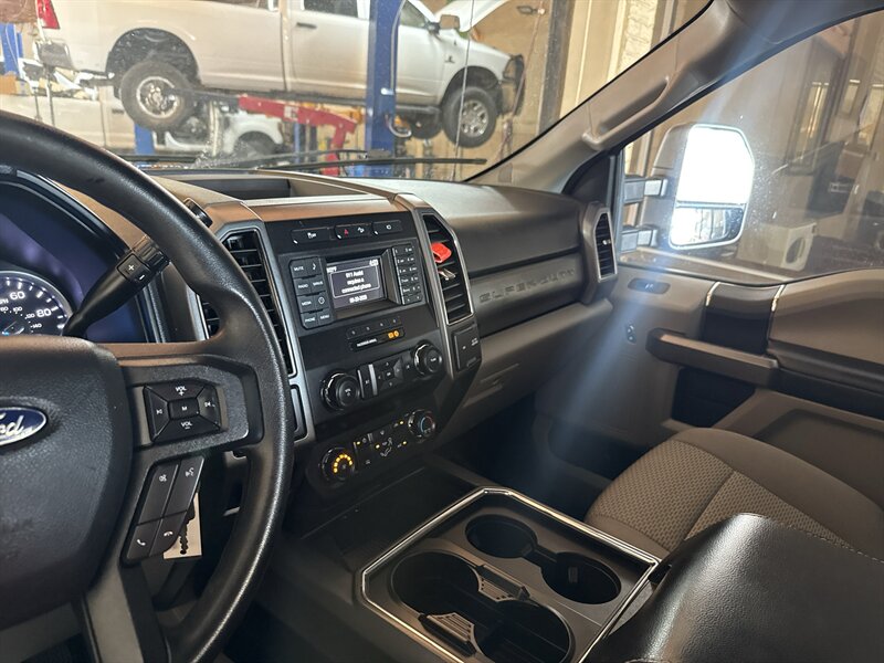 2019 Ford F-250 Super Duty XLT - Photo 28 - Arlington, TX 76011