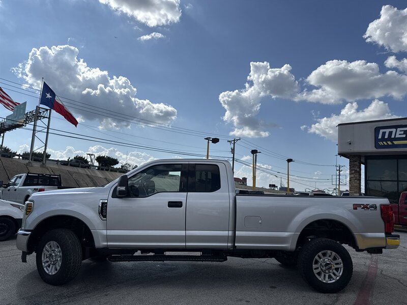 2019 Ford F-250 Super Duty XLT - Photo 9 - Arlington, TX 76011
