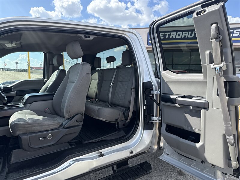 2019 Ford F-250 Super Duty XLT - Photo 16 - Arlington, TX 76011