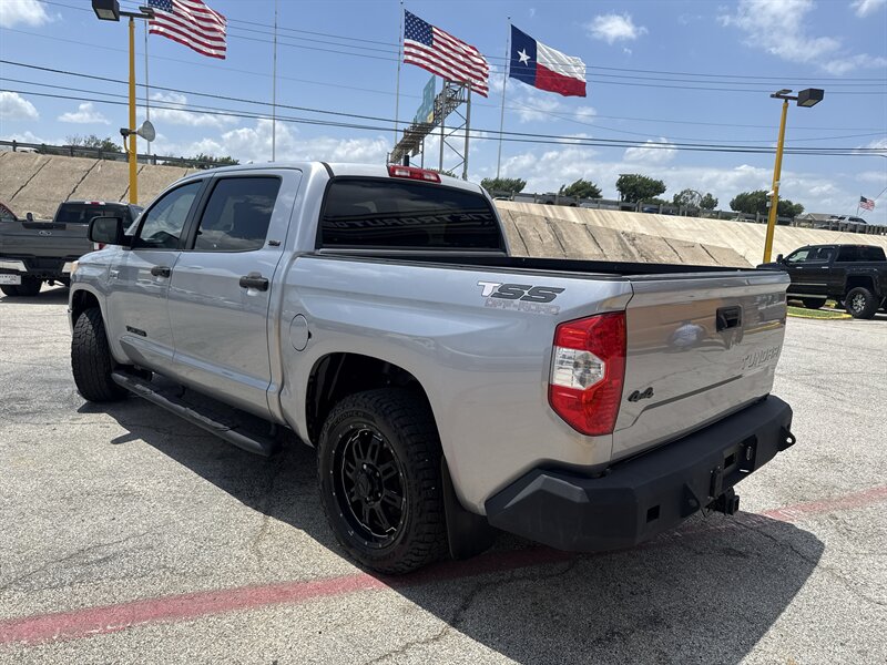 2016 Toyota Tundra SR5 - Photo 8 - Arlington, TX 76011