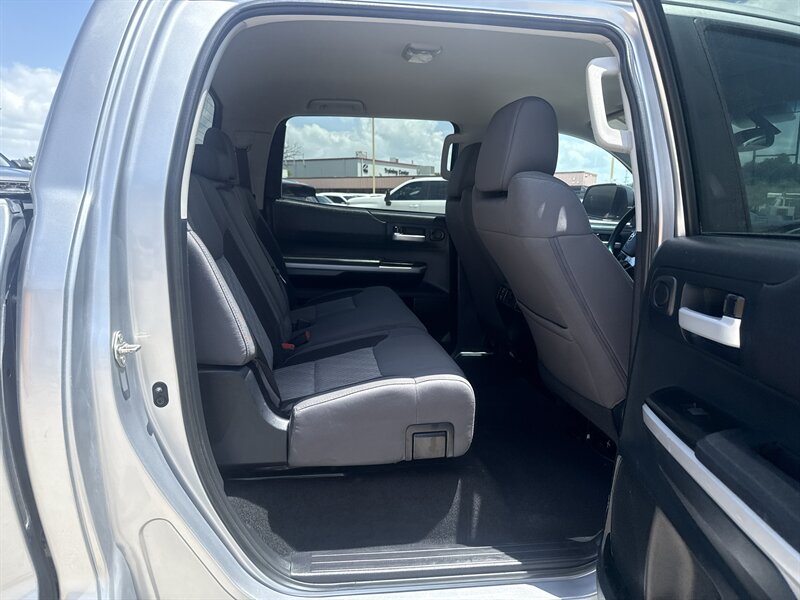 2016 Toyota Tundra SR5 - Photo 21 - Arlington, TX 76011