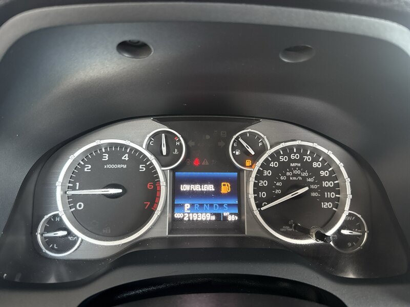 2016 Toyota Tundra SR5 - Photo 24 - Arlington, TX 76011