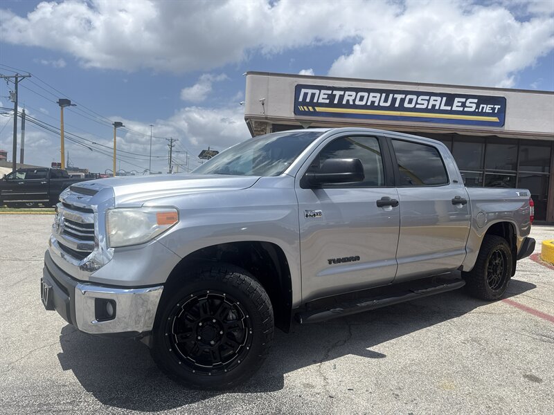 2016 Toyota Tundra SR5 - Photo 10 - Arlington, TX 76011