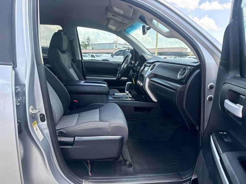 2016 Toyota Tundra SR5 - Photo 19 - Arlington, TX 76011