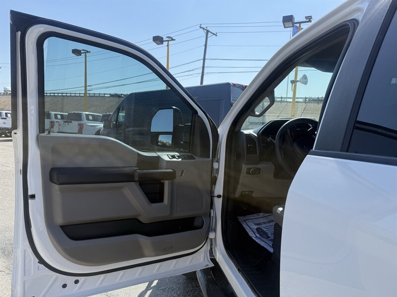2022 Ford F-250 Super Duty XL - Photo 14 - Arlington, TX 76011