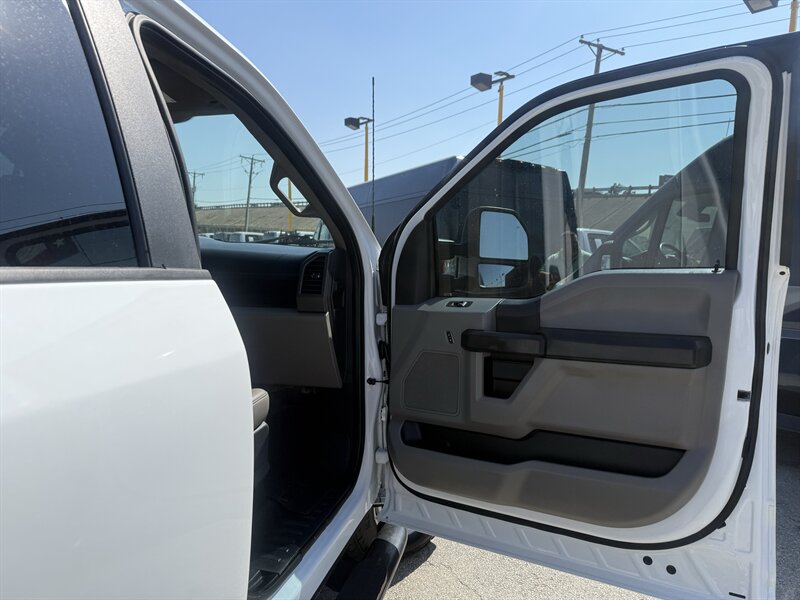 2022 Ford F-250 Super Duty XL - Photo 18 - Arlington, TX 76011