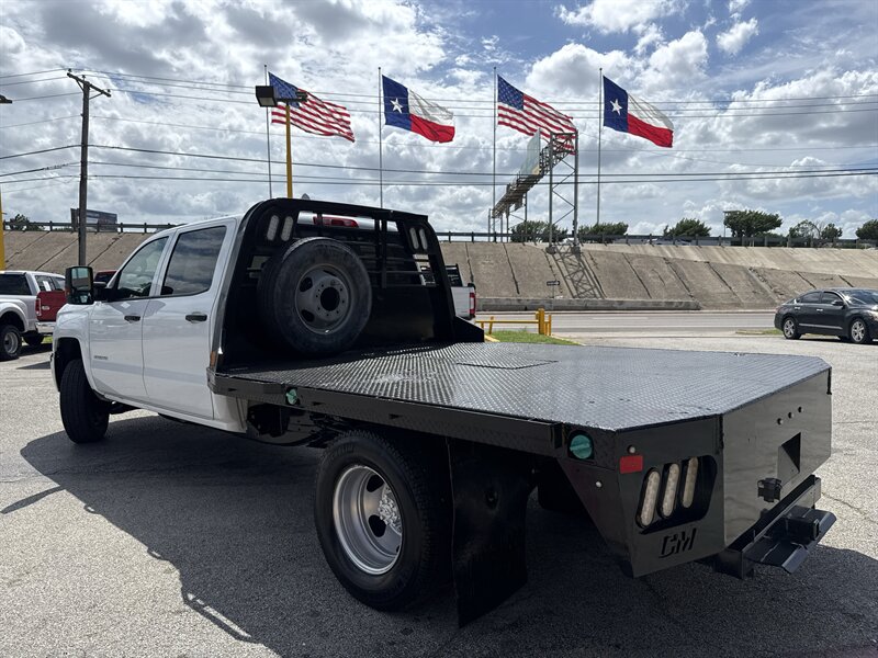2018 Chevrolet Silverado 3500HD CC Work Truck - Photo 7 - Arlington, TX 76011