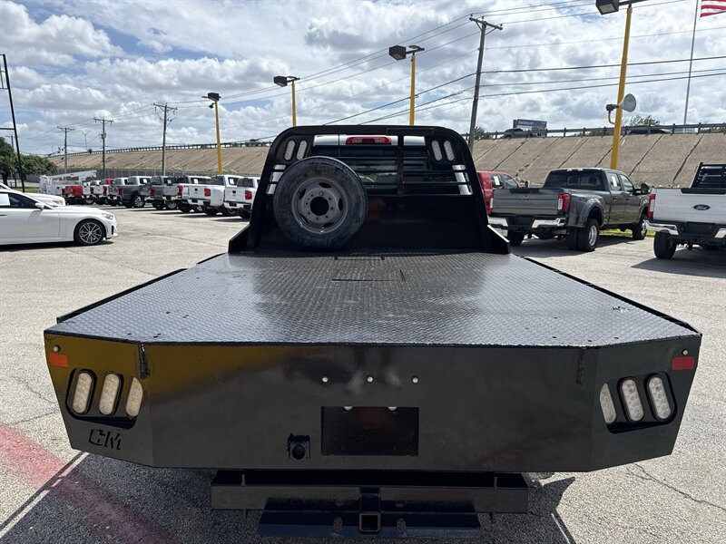 2018 Chevrolet Silverado 3500HD CC Work Truck - Photo 6 - Arlington, TX 76011