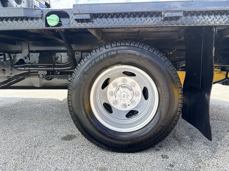 2018 Chevrolet Silverado 3500HD CC Work Truck - Photo 10 - Arlington, TX 76011