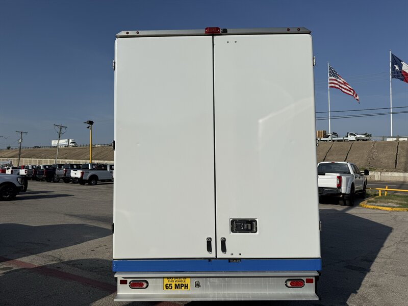 2021 Ford Transit 350 - Photo 6 - Arlington, TX 76011