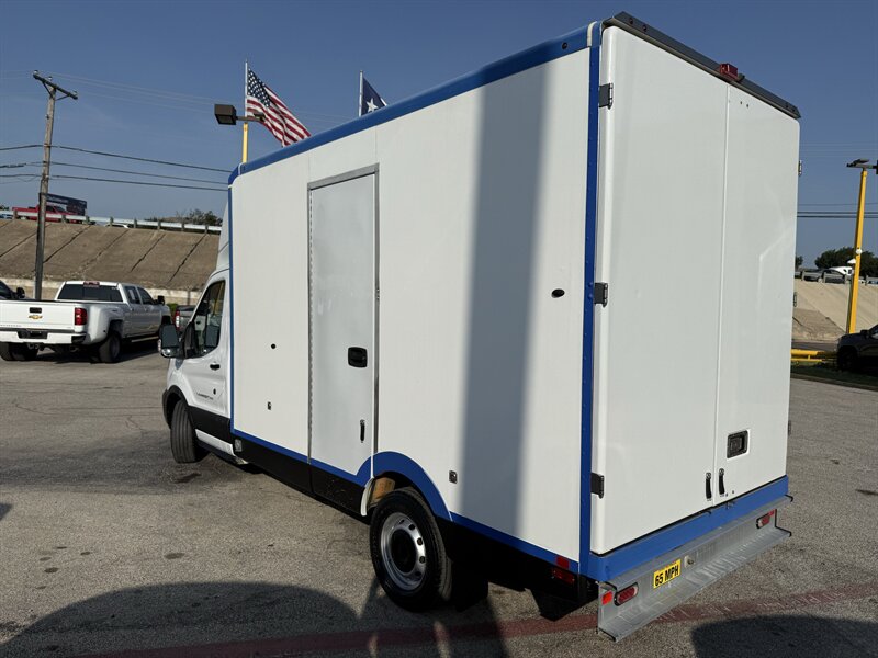 2021 Ford Transit 350 - Photo 8 - Arlington, TX 76011
