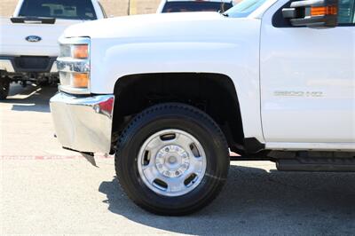 2018 Chevrolet Silverado 2500 Work Truck   - Photo 14 - Arlington, TX 76011