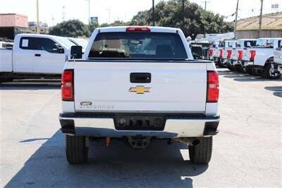 2018 Chevrolet Silverado 2500 Work Truck   - Photo 8 - Arlington, TX 76011