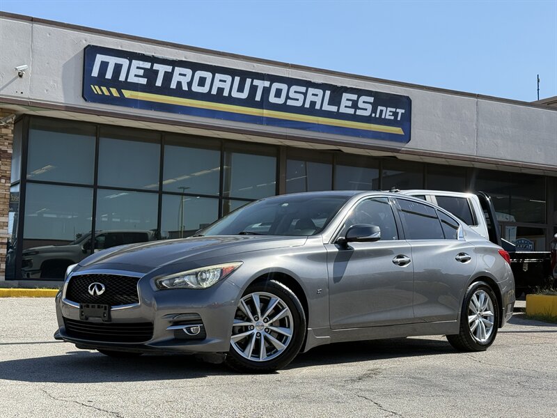 2015 INFINITI Q50  