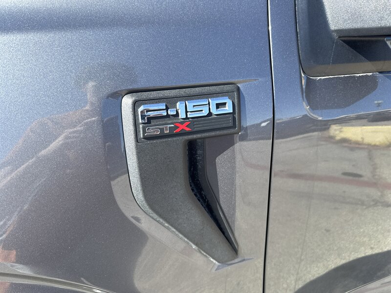 2022 Ford F-150 XLT - Photo 12 - Arlington, TX 76011