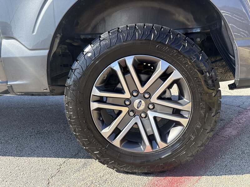 2022 Ford F-150 XLT - Photo 11 - Arlington, TX 76011