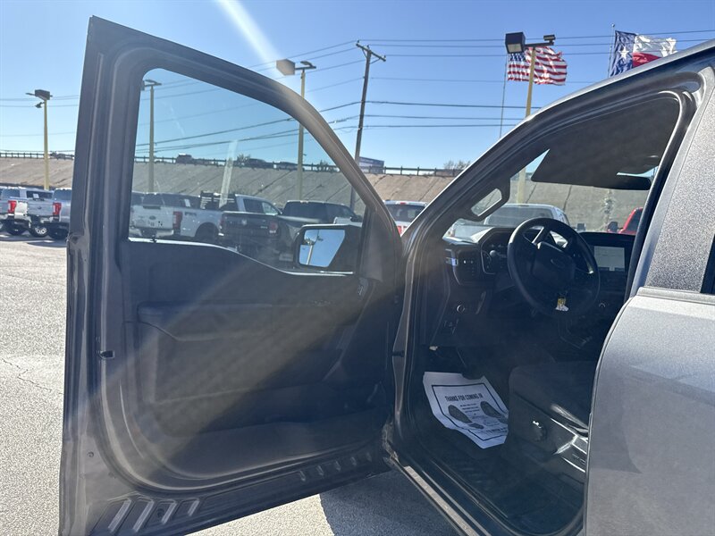 2022 Ford F-150 XLT - Photo 14 - Arlington, TX 76011