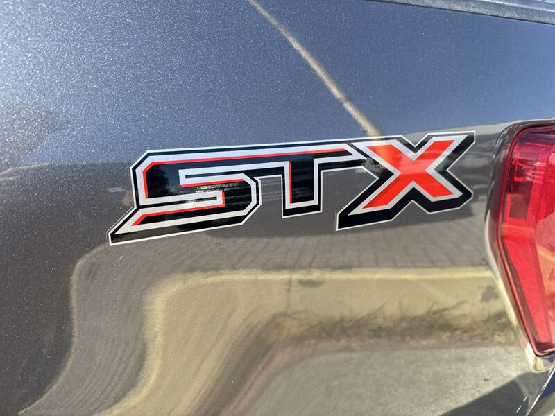 2022 Ford F-150 XLT - Photo 13 - Arlington, TX 76011