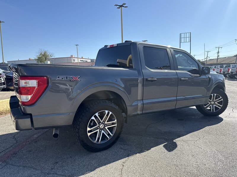 2022 Ford F-150 XLT - Photo 5 - Arlington, TX 76011